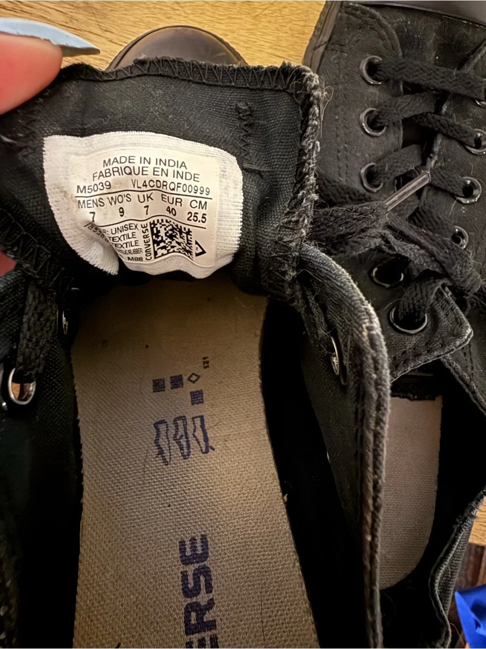 Converse Black Canvas Low-Top Sneakers - Picture 5 of 6